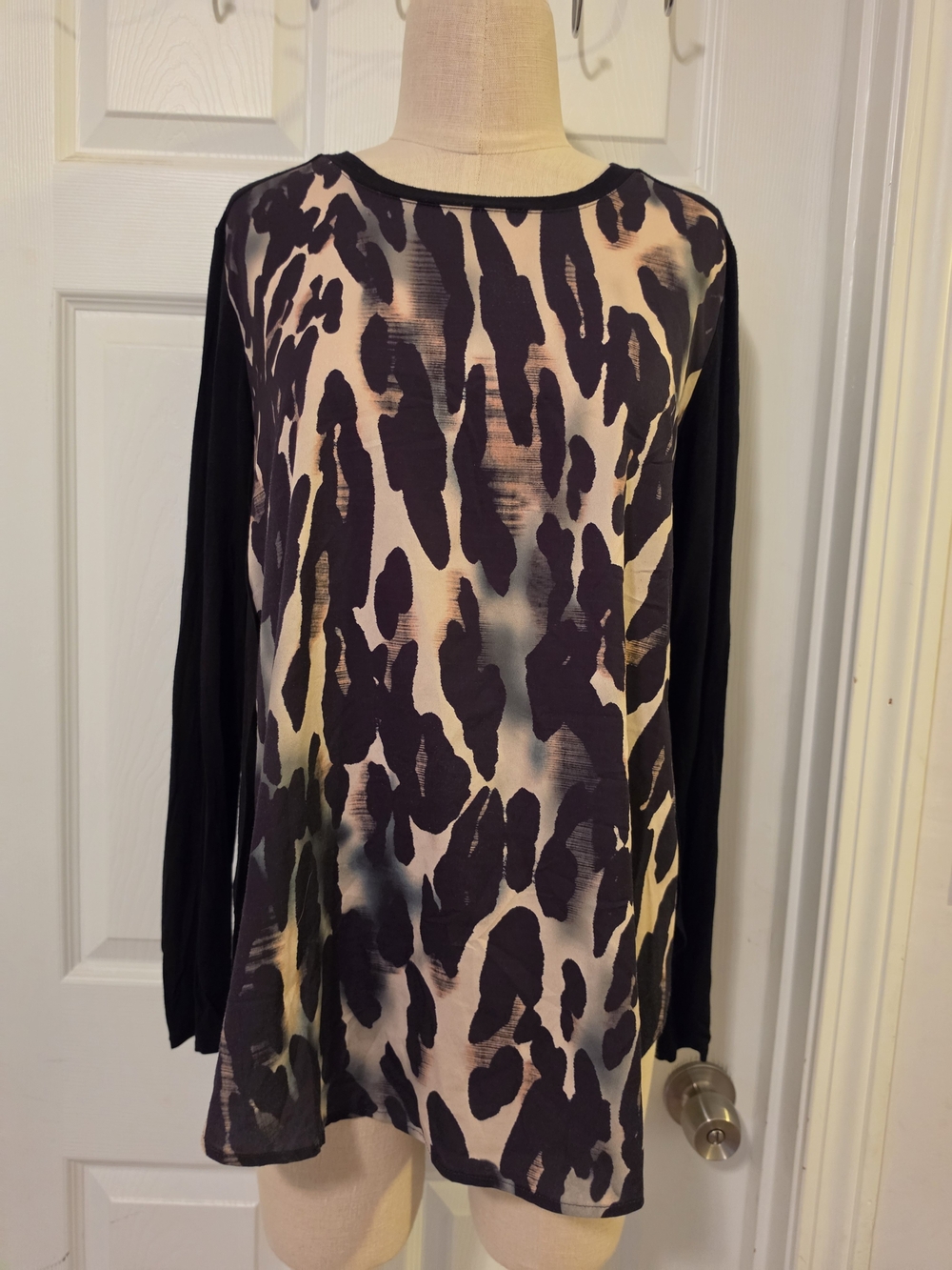 Apt. 9 Black Sleeve Animal-Print Front Long-Sleeve Top Size Large